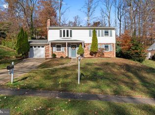 8622 Kerry Ln, Springfield, VA 22152