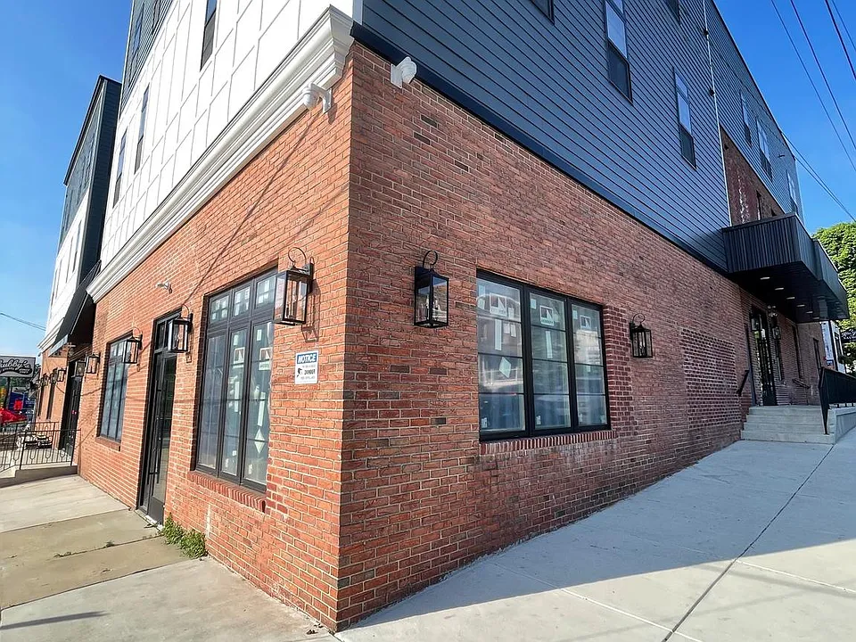 581 Jamestown