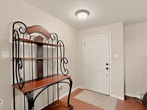 5th image of 3314 Brandenburg Blvd
