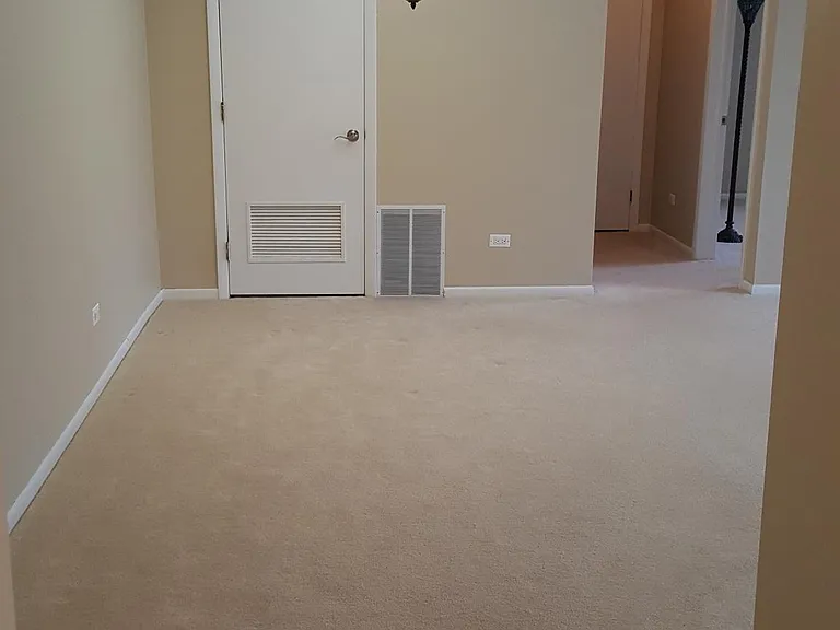 100 Clubhouse Ln — Photo 3