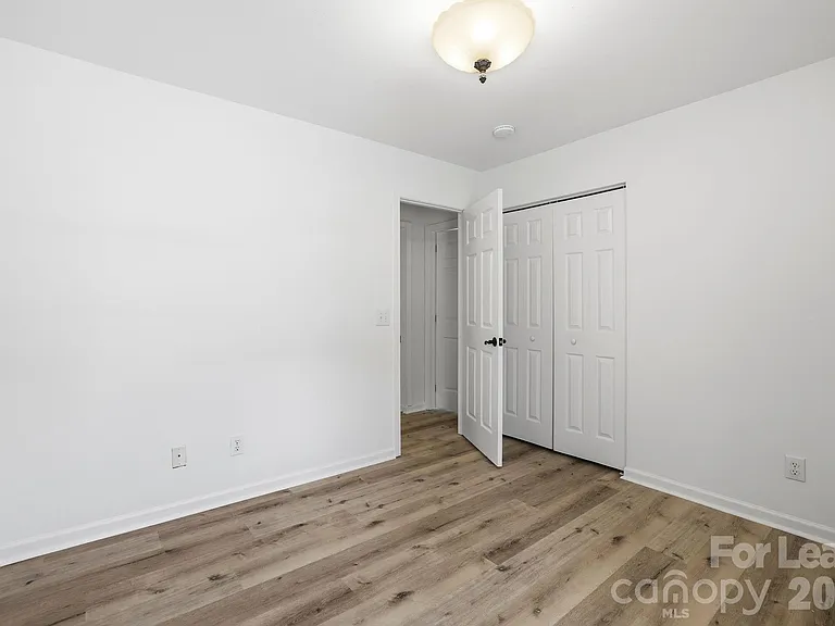 9501 Constitution Hall Dr — Photo 8