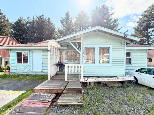 912 Hemlock St, Kodiak, AK 99615