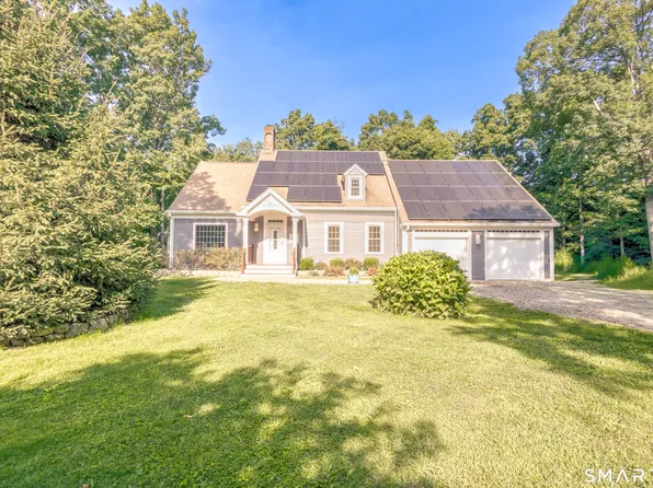 14 North Branch Road, Newtown, CT 06470