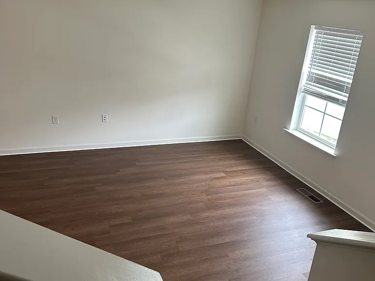 115 Cecily Way — Photo 13