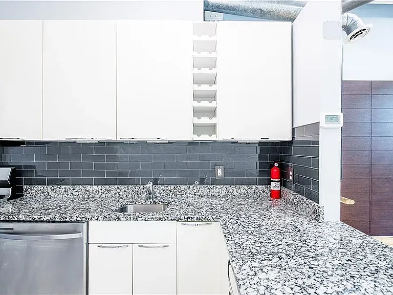 210 Walker St SW #1 — Photo 17