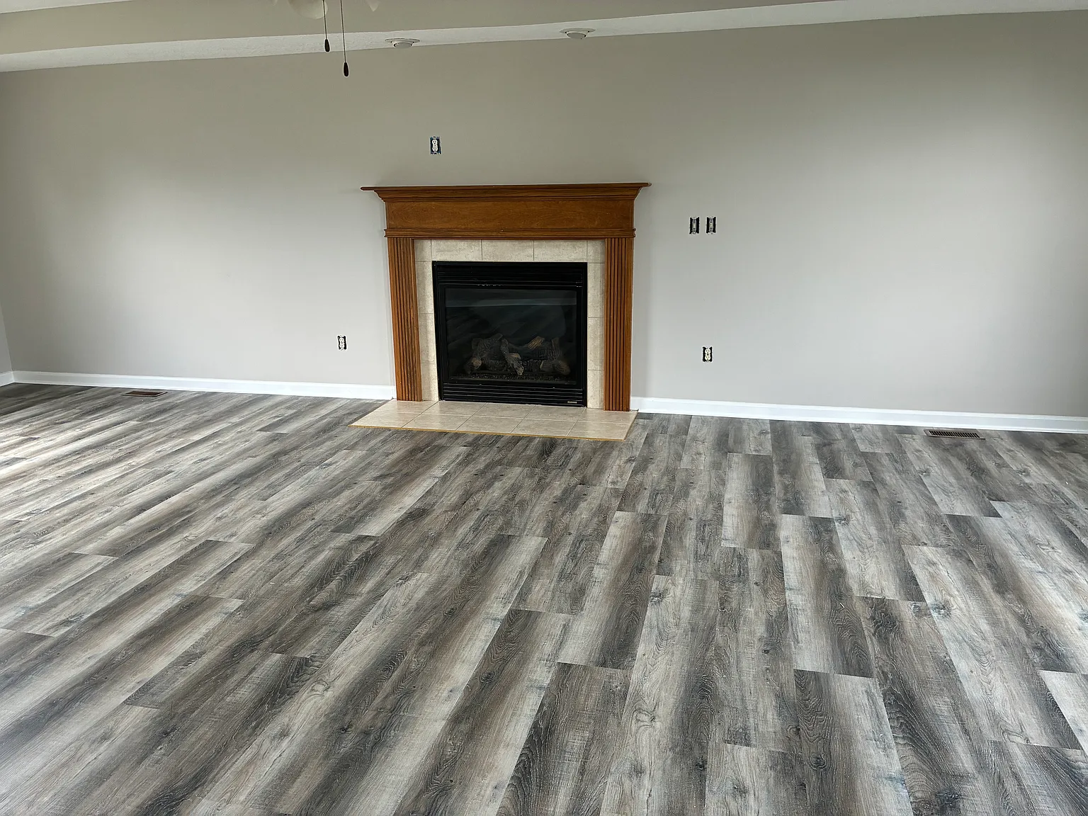 4 bed, 2.5 bath, 2240 sqft, $2,800 — Photo 3