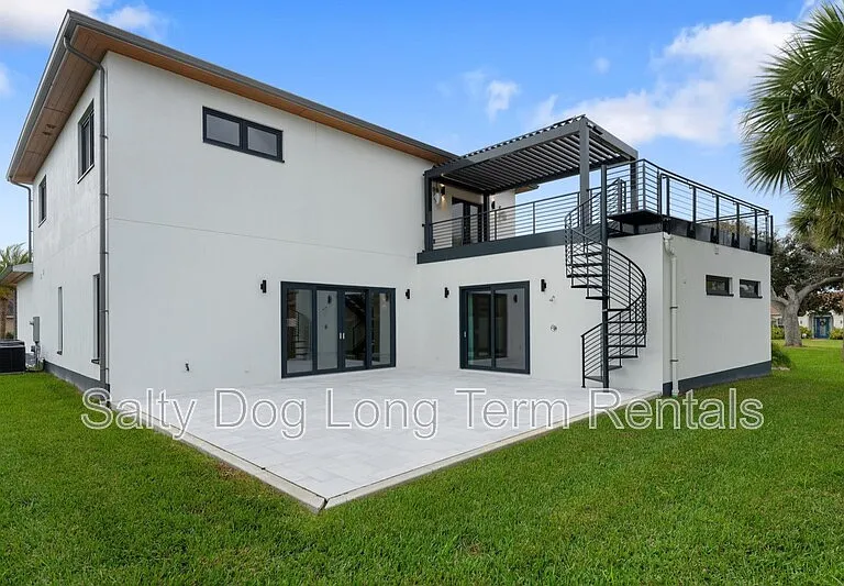 3001 John Anderson Dr — Photo 28