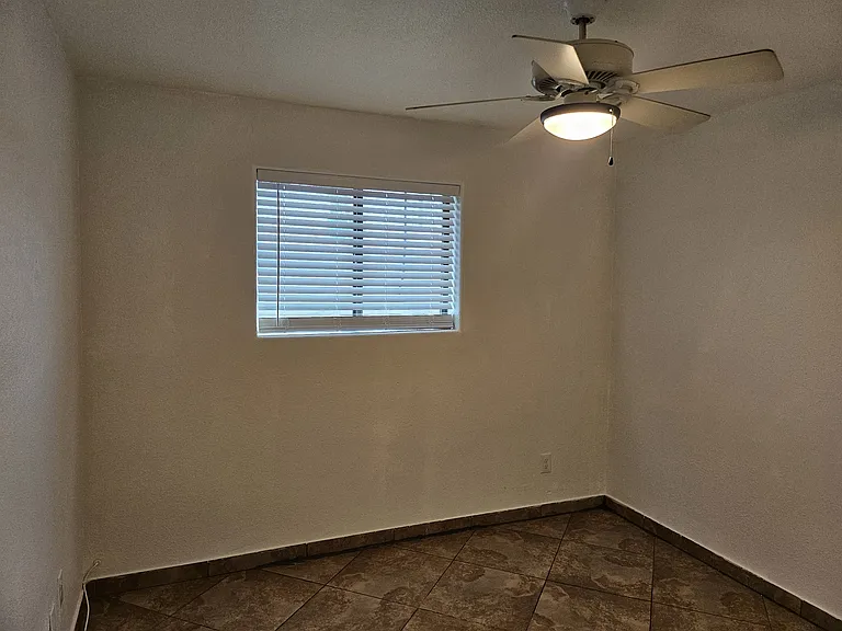 4003 E Moreland St #2 — Photo 11