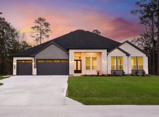 322 Louvenia Ct, Pinehurst, TX 77362