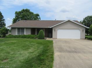 6215 Southview Dr, Nashport, OH 43830