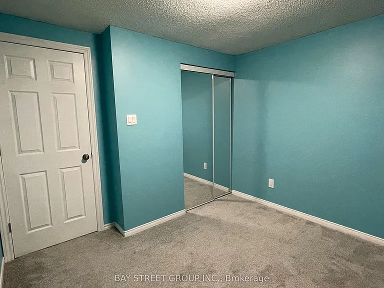 27 Lindsay Ct — Photo 22