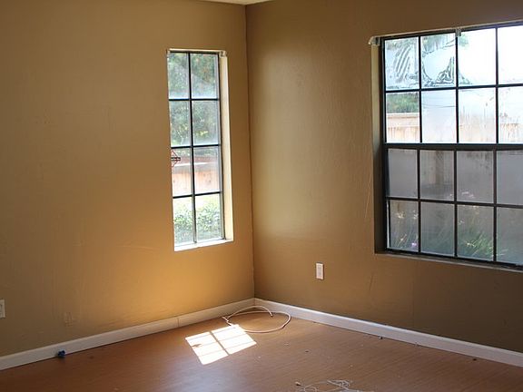 2nd image of 1651 S Juniper St Unit 194