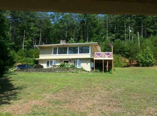 219 Emory Ln, Tamassee, SC 29686