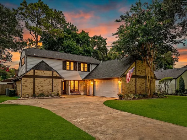 2709 Pine Needle Ln, Pearland, TX 77581