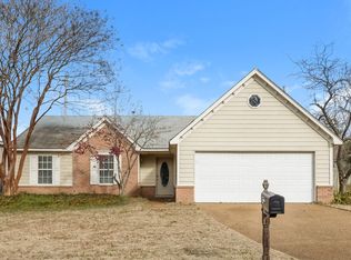 6940 Brady Hill Dr, Cordova, TN 38018