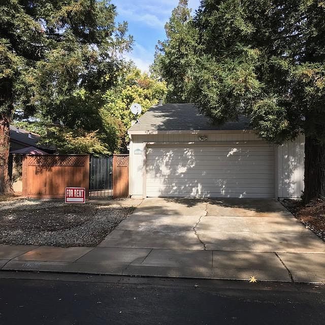 1st image of 1049 Camphor St