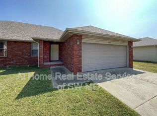1172 N Westwood Ave, Republic, MO 65738