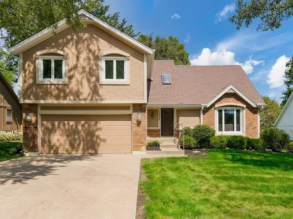 1452 E Meadow Ln, Olathe, KS 66062