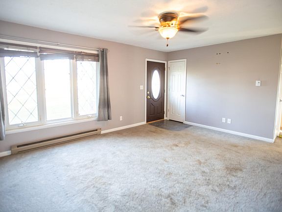 5th image of 300 E 2nd St