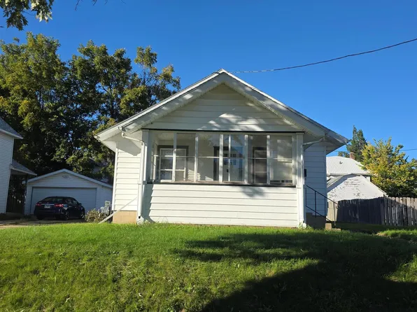 828 W Homer St, Freeport, IL 61032