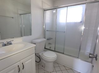 1031 Chelsea Ln, Holiday, FL 34691