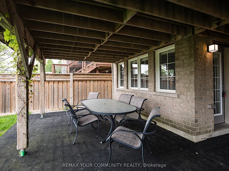 176 Aishford Rd #LOWER — Photo 34