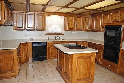 4th image of 1333 SW 106th Pl