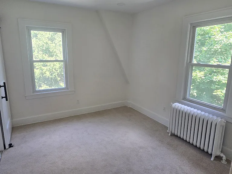 140 Knickerbocker Rd #2 — Photo 5