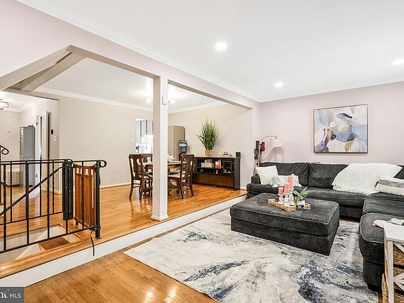 5th image of 7940 Bethelen Woods Ln