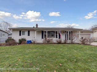 406 Lake St, Bellevue, MI 49021