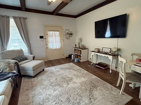 4th image of 511 Saint Philip St