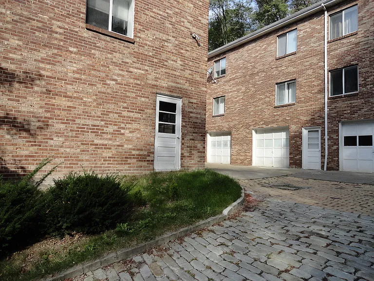 600 Tingley Ave #5 — Photo 3