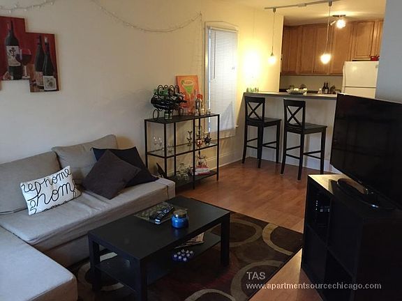 2nd image of 2430 N Marshfield Ave #Gdn