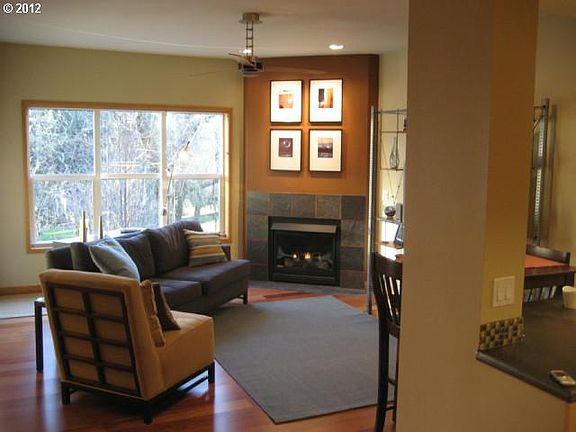 3rd image of 300 W 8th St Unit 312