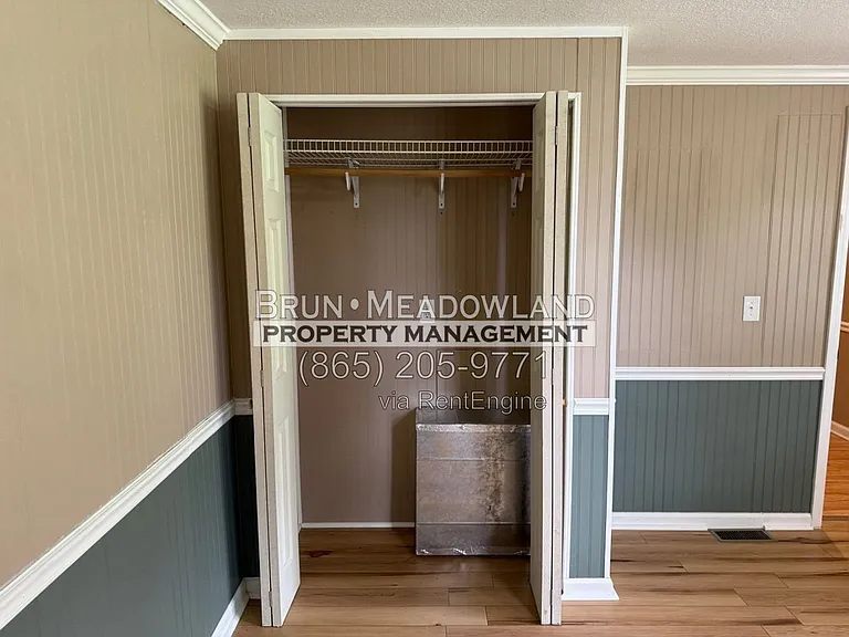 2250 Woodby Ln — Photo 14