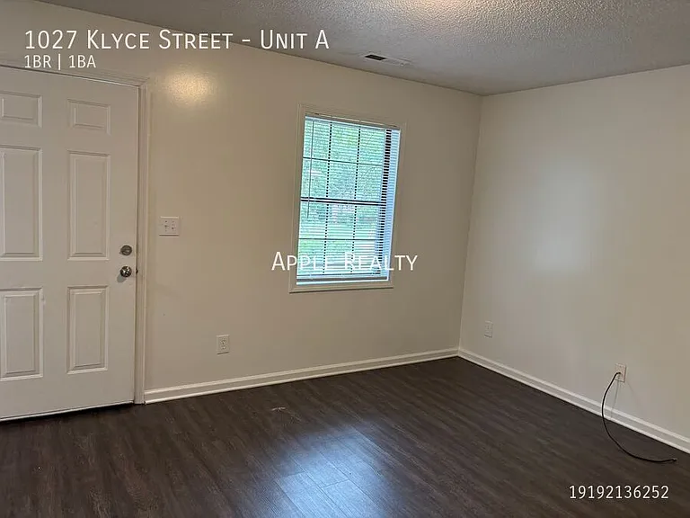 1027 Klyce St #A — Photo 6