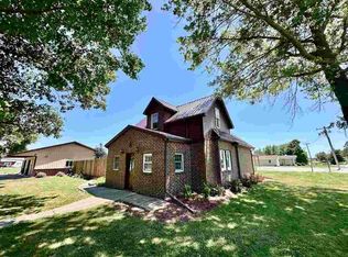 108 E South St, Ollie, IA 52576