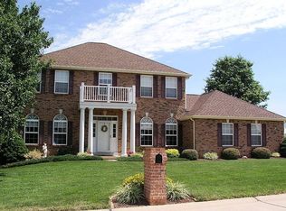 940 Cottontail Ln, Saint Charles, MO 63303
