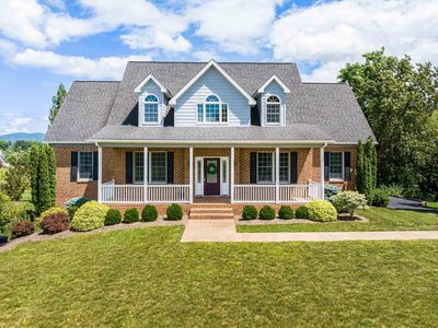 2554 Village Dr, Waynesboro, VA, 22980