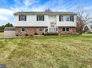 116 Sonday Dr, Bernville, PA 19506