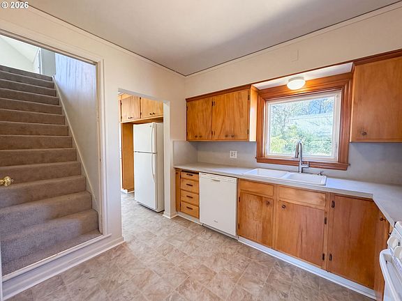 2nd image of 4815 SE 99th Ave