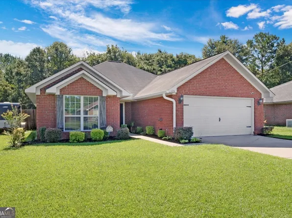 126 Gloucester Dr, Midway, GA 31320