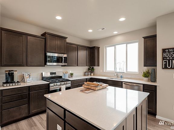 4th image of 18815 111th Avenue E #829