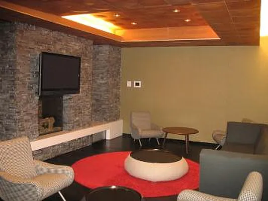 Rented by R New York | media 36