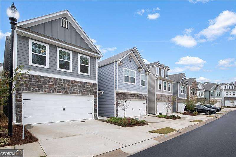 1st image of 241 Turner Ln