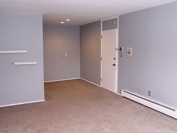 3rd image of 150 Bird Ave APT 25