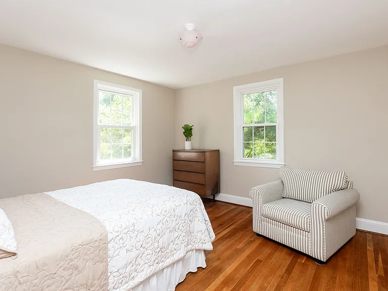 138 Murdock Rd — Photo 26