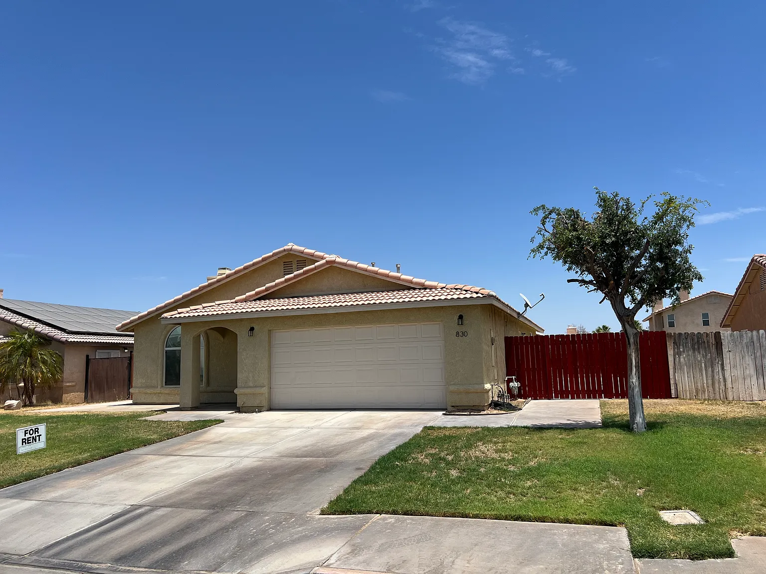 830 Aurora Way — Photo 2