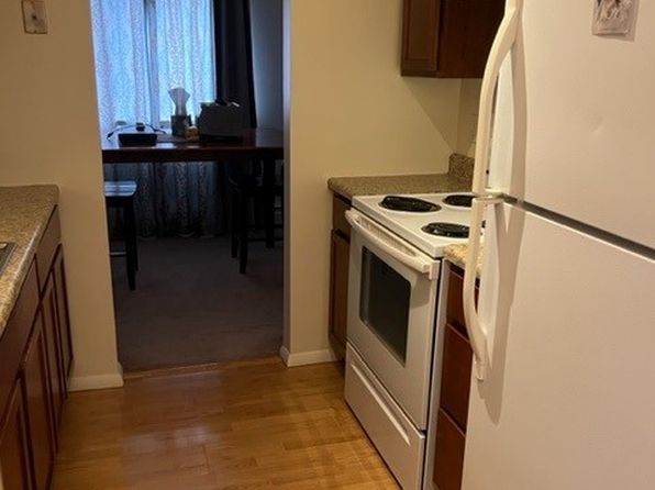 912 Cherry Hill Dr #912