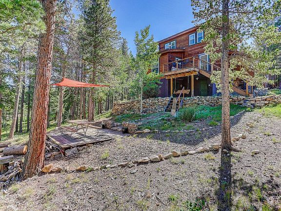 3rd image of 104 E Dory Way